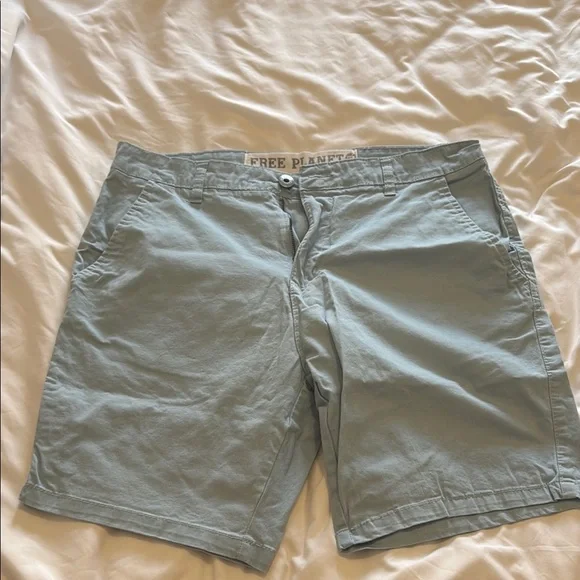 Free Planet Blue Flat Front Shorts Versatile Style - Picture 1 of 3